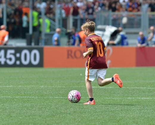 May 8, 2016 - Rome, Italy - Christian Totti play at the Olympic Stadium in Rome, on may 08, 2016. A.S. Roma vs A.C. Chievo Verona - Serie A  - ZUMAn230
