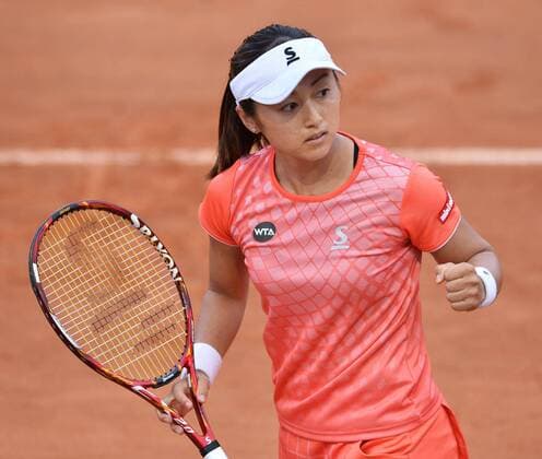 Doi into 3rd round after stunning Safarova Japan s Misaki Doi pumps her fist after taking a point from Lucie Safarova of the Czech Republic in the second round of the Italian Open in Rome on May 11, 2016. Doi defeated the 2015 French Open runner-up 6-3, 7-5 to advance to the third round. 