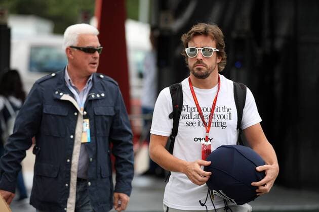 Formel 1, GP von Spanien Spanish Grand Prix, Barcelona 12 - 15 May 2016 12.05.2016 - Fernando Alonso (ESP) McLaren Honda MP4-31 and his father 