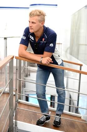 Formel 1, GP von Spanien, Shooting Marcus Ericsson 160512 Marcus Ericsson, poserar för ett porträtt inför Spaniens GP Barcelona den 12 maj 2016 i Montmelo.  Copyright: JOHANNAxLUNDBERG BB160512JL011