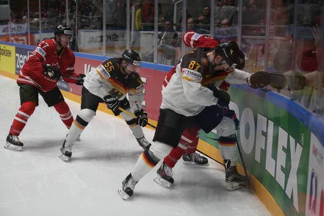 Eishockey WM, Deutschland - Kanada Russian Federation. St. Petersburg. Palace of Sports Jubilee. World Hockey Championship 2016 Canada - Germany, 5:2. IIHF Ice hockey Eishockey World Cup 2016 Russia Canada - Germany. MaksimxKonstantinov 