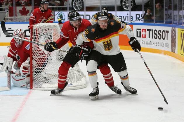 Russian Federation. St. Petersburg. World Championship WM Weltmeisterschaft in Ice hockey Eishockey Canada - Germanya. IIHF Ice Hockey World Cup 2016 Russia - Canada vs Germany. AlexanderxKulebyakin 
