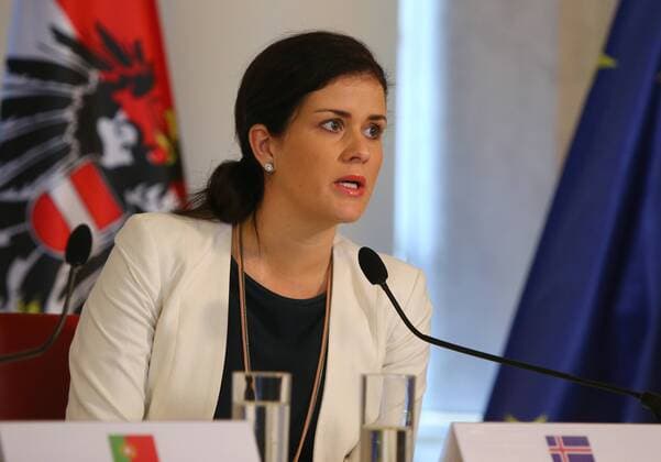 Fußball, PK des ÖFB und des Innenministeriums zur EURO 2016 in Wien SOCCER - UEFA EURO EM Europameisterschaft Fussball 2016, BMI, press conference PK Pressekonferenz VIENNA,AUSTRIA,13.MAY.16 - SOCCER - UEFA EURO 2016, Federal Ministry of the Interior, press conference. Image shows Thordis Kolbrun Gylfadoettir (Consultant Interior ministry ISL). GEPAxpictures xChristianxOrt
