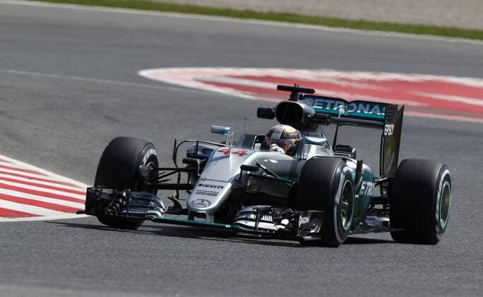 Motorsports: FIA Formula One World Championship WM Weltmeisterschaft 2016, Race in Barcelona, 44 Lewis Hamilton (GBR, Mercedes AMG Petronas F1 Team), xHOCHxZWEIx