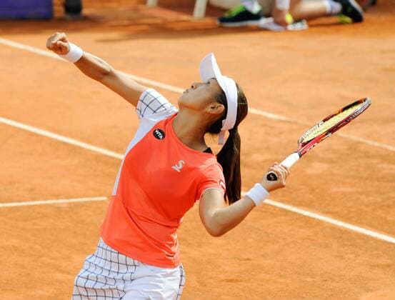 13.05.2016. Rome, Italy. BNL d Italia tennis tournament. Irina Camelia Begu (ROU) versus Misaki Doi (JPN). Misaki Doi as she loses 6-2 and 7-6 tie-break to Begu xactivaxfotox  ActionPlus11736496
