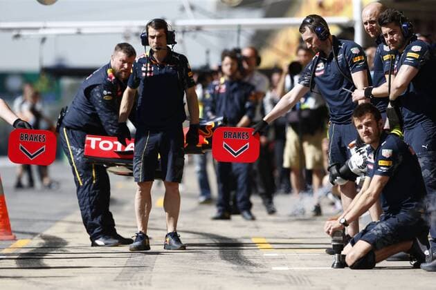 Motorsports: FIA Formula One World Championship WM Weltmeisterschaft 2016, Race in (Red Bull Racing), xHOCHxZWEIx