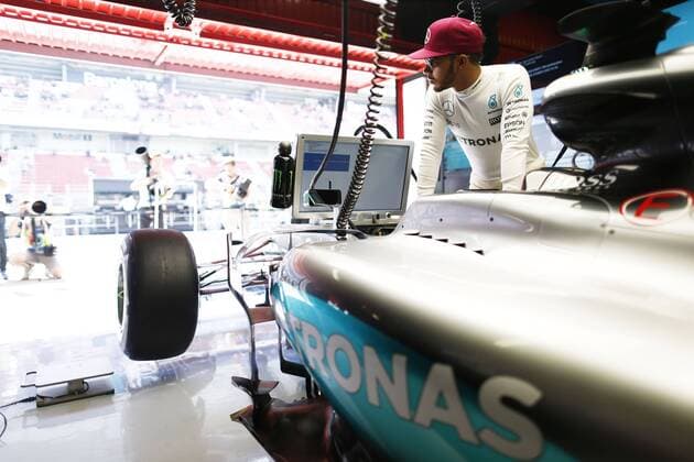 Bilder des Tages - SPORT Formel 1, GP von Spanien, 3. Freies Training Motorsports: FIA Formula One World Championship WM Weltmeisterschaft 2016, Race in Barcelona, 44 Lewis Hamilton (GBR, Mercedes AMG Petronas F1 Team), xHOCHxZWEIx