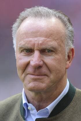 Karl-Heinz RUMMENIGGE (Vorstandsvorsitzender FCB AG) Halbfigur, Freis , Aktion, Einzelbild, Portrait, Porträt, FC BAYERN MUENCHEN - HANNOVER 96 3-1 Fussball 1. Bundesliga , Muenchen, am 14.05.2016, 34.Spieltag, Saison 2015 2016, 1.Liga, 1.Bundesliga,FCB