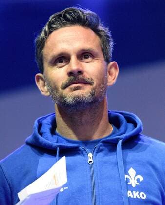 Fußball, SV Darmstadt 98 feiert Saisonabschluss auf dem Karolinenplatz 14.05.2016, xfux, Fussball 1.Bundesliga, SV Darmstadt 98 Feier auf dem Karonlinenplatz emspor deloka emonline, v.l. Trainer Dirk Schuster (SV Darmstadt 98) Darmstadt