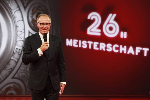Fußball, Bayern München feiert im Postpalast die Meisterschaft MUNICH, GERMANY - MAY 14: Karl-Heinz Rummenigge, CEO of FC Bayern Muenchen speaks on stage during the FC Bayern Muenchen Bundesliga Champions Dinner at the Postpalast on May 14, 2016 in Munich, Bavaria. Local Caption Karl-Heinz Rummenigge xpoolx