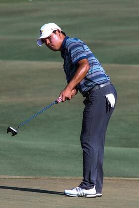 May 14, 2016: Si Woo Kim putts during the third round of THE PLAYERS Championship at TPC Sawgrass in Ponte Vedra Beach, Fl. (Photo by David Rosenblum Icon Sportswire) GOLF: MAY 14 PGA Golf Herren - THE PLAYERS Championship - Third Round Icon1605142855 EDITORIAL USE ONLY