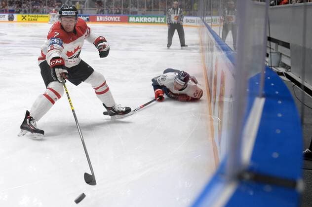 (160515) -- ST. PETERSBURG, May 14, 2016 -- Michael Matheson of Canada (L) vies with Vladimir Dravecky of Slovakia (R) during an IIHF Ice hockey Eishockey World Championship WM Weltmeisterschaft Group B preliminary round game between Canada and Slovakia in St. Petersburg, Russia, May 14, 2016. Canada won 5-0. ) (SP) RUSSIA-ST. PETERSBURG-ICE HOCKEY-CANADA VS SLOVAKIA PavelxBednyakov 
