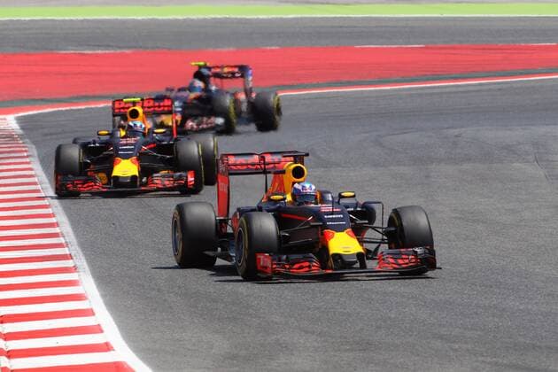 Spanish Grand Prix, Barcelona 12 - 15 May 2016 15.05.2016- Race 2, Daniel Ricciardo (AUS) Red Bull Racing RB12 leads Max Verstappen (NED) Red Bull Racing RB12 