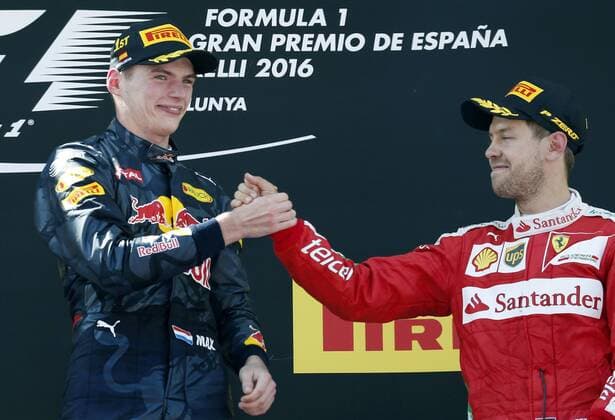 Bilder des Tages - SPORT Formel 1, GP von Spanien, Sieger Max Verstappen Dutch Formula One driver Max Verstappen (L), Red Bull, celebrates his victory at the Spanish Formula One Grand Prix next to thrid placed German Sebastian Vettel, Ferrari, at the Barcelona-Catalunya circuit in Barcelona, northeastern Spain, on 15 May 2016. Verstappen has become the youngest driver ever to win a Formula One GP race at the age of 18 years, 7 months and 15 days. SPANISH GRAND PRIX !ACHTUNG: NUR REDAKTIONELLE NUTZUNG!  20160515-635989291279017616