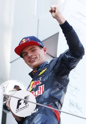 Formel 1, GP von Spanien, Sieger Max Verstappen Motorsports: FIA Formula One World Championship WM Weltmeisterschaft 2016, Race in Barcelona, 33 Max Verstappen (NDL, Red Bull Racing), xHOCHxZWEIx