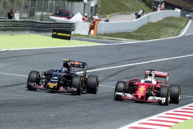 May 13rd, 14th and 15th, 2016 - Barcelona, Spain - 55 Carlos Sainz Jr. (Spain) - Scuderia Toro Rosso defending his position against 05 Sebastian Vettel (Germany) - Scuderia Ferrari during the Formula One Spanish Grand Prix at Circuit de Barcelona - Catalunya. Barcelona, May 13rd, 14th and 15th, 2016. (Photo: Xavi Bonilla Cordon Press)  xXavixBonillax xx