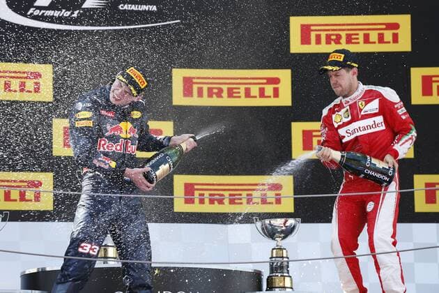 Formel 1, GP von Spanien, Sieger Max Verstappen Motorsports: FIA Formula One World Championship WM Weltmeisterschaft 2016, Race in Barcelona, 33 Max Verstappen (NDL, Red Bull Racing), 5 Sebastian Vettel (GER, Scuderia Ferrari), xHOCHxZWEIx