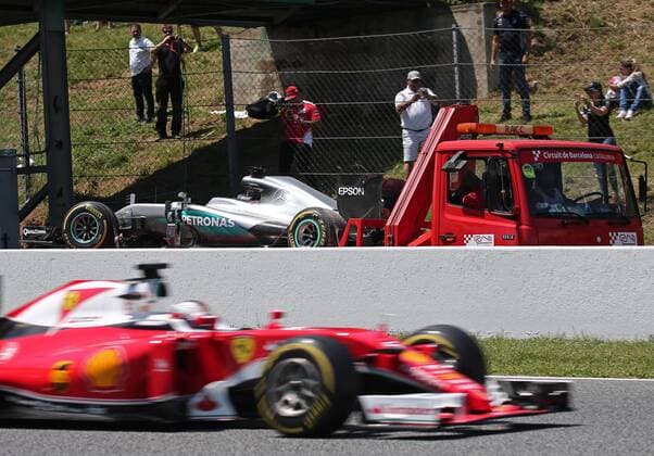 Formel 1, GP von Spanien, Unfall der beiden Mercedes in der ersten Runde BARCELONA: may 15- SPAIN: Lewis Hamilton accident during the race of the GP Spain of Formula 1, held at the Barcelona-Catalunya Circuit, on may 15, 2016. Photo: Joan Valls Urbanandsport Cordon Press  xJoanxValls Urbanandsportx xGP-SPAIN-FORMULA-1x