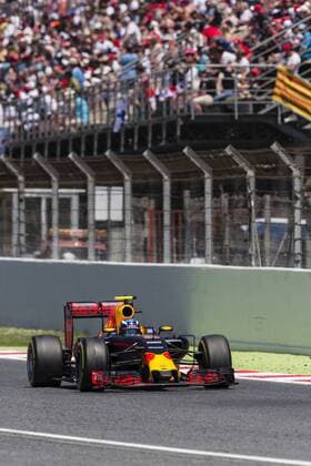 SPAIN - May,15th: Daniel Ricciardo, team Red Bull during the race of the Spanish Grand Prix of Formula One, celebrated at Barcelona-Catalonia ciruit on 15th May 2016 in Barcelona, Spain. (Credit: Mikel Trigueros Urbanandsport Cordon Press) --------------------------------------------- SPAIN - Mayo,15: Daniel Ricciardo, team Red Bull durante la carrera del Gran Premio de Espana de Formula Uno celebrada en el circuito de Barcelona-Cataluna, el 15 de Mayo del 2016 en Barcelona, Espa?a. (Foto: Mikel Trigueros Urbanandsport Cordon Press)  xMikelxTriguerosx xSPAINx-xGP-FORMULA-ONE-F1x-xx-x2015 16x