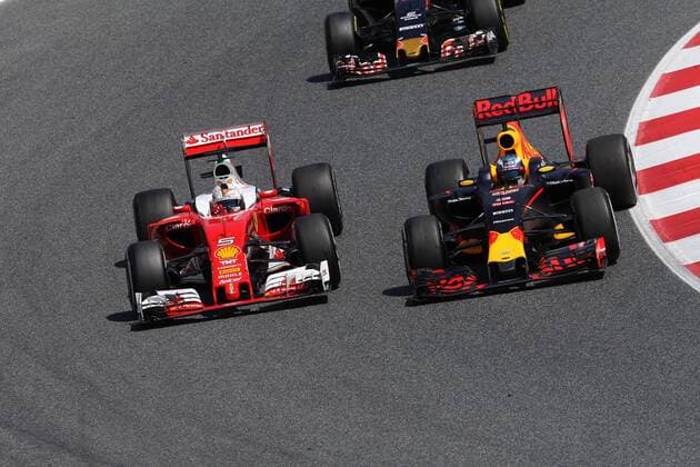 Spanish Grand Prix, Barcelona 12 - 15 May 2016 15.05.2016- Race 2, Sebastian Vettel (GER) Scuderia Ferrari SF16-H and Daniel Ricciardo (AUS) Red Bull Racing RB12 