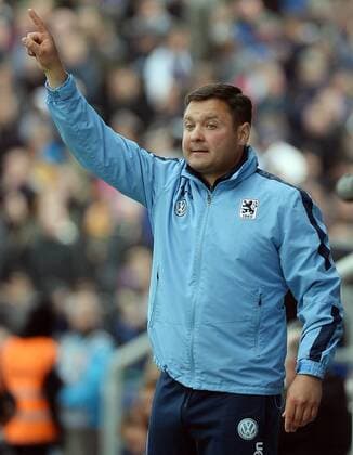15.05.2016, xpsx, Fussball 2.Bundesliga, FSV Frankfurt - TSV 1860 Muenchen, emspor, v.l. Trainer Denis Bushuev (TSV 1860 Muenchen) Frankfurt am Main