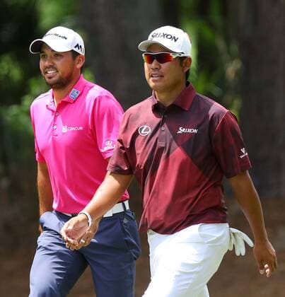 Golf, PGA, Jason Day gewinnt in Ponte Vedra Beach Golf: Day wins, Matsuyama 7th at Players Championship Jason Day (L) of Australia and Hideki Matsuyama of Japan head for their second shot on the second hole in the final round of the Players Championship at TPC Sawgrass in Ponte Vedra Beach, Florida, on May 15, 2016. World No. 1 Day won the tournament, while Matsuyama finished tied for seventh. 