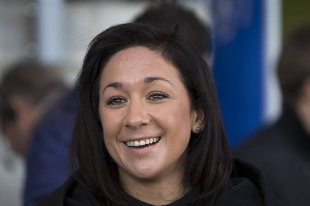Fußball, Allianz Frauen Bundesliga, VfL Wolfsburg - 1 . FC Köln; Abschie von Nadine Keßler (Kessler, Wolfsburg, 13) Porträt, Portrait, Einzelbild lacht lachen freude. xtgx