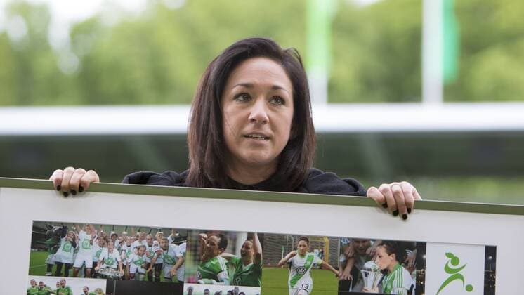 Fußball, Allianz Frauen Bundesliga, VfL Wolfsburg - 1 . FC Köln; Abschied von Nadine Keßler (Kessler, Wolfsburg, 13) Porträt, Portrait, Einzelbild. xtgx
