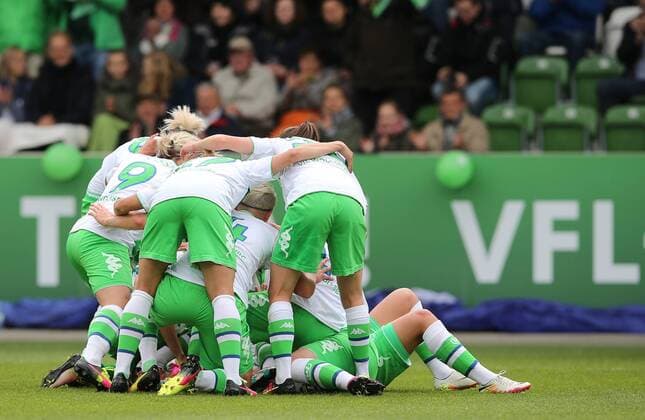 Championsleague geschafft, Jubeltraube Wolfsburg