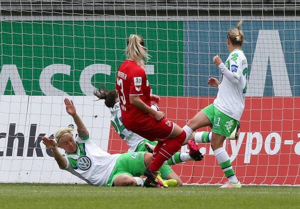 Tor durch Virginia Kirchberger (1. FC Koeln)