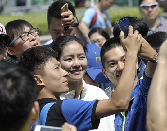 NANJING, CHINA - MAY 16: (CHINA OUT) Retired Chinese tennis player Li Na attends a tennis activity road to Wimbledon on May 16, 2016 in Nanjing, Jiangsu Province of China.  CFP484560240 