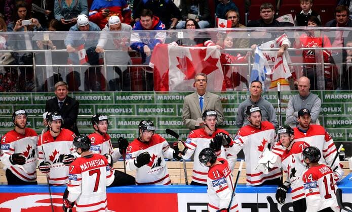 ST. PETERSBURG, RUSSIA. MAY 16, 2016. Canada s players and Canada s head coach Bill Peters (L background) in the 2016 IIHF World Championship WM Weltmeisterschaft Preliminary Round Group B Ice hockey Eishockey match against France at Yubileyny Sports Palace. The Canadian Team won the game 4:0. Alexander Demianchuk TASS  TS0233F2