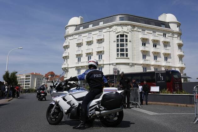 Fußball, EURO 2016, Ankunft der französischen Nationalmannschaft in Biarritz Hotel Regina FOOTBALL : Arrivee Nationalteam Frankreich - Biarritz - 17 05 2016 Photomobilex 