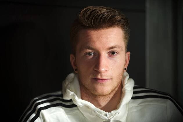 Fußball, Fotoshooting mit Marco Reus Fussball Berlin 24.03.2016 Deutsche Nationalmannschaft DFB Marco Reus