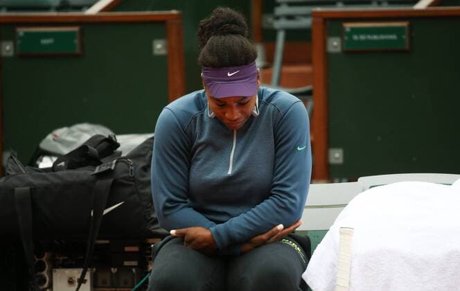 American Serena Williams looks dejected during a practice at the Roland Garros French Open tennis tournament, in Paris, France, Thursday 19 May 2016. The Roland Garros Grand Slam takes place from 15 May to 5 June 2016. VIRGINIExLEFOUR  x04852262x