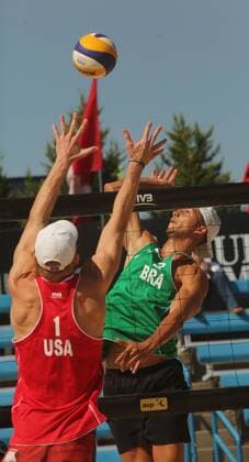 May 19, 2016 - Cincinnati, Ohio, U.S - Saymon Barbosa of BRA hits over a block during there match on Thu May 19, 2016. During play in the AVP FIVB Cincinnati Open Beach volleyball Beachvolleyball in Cincinnati,Ohio. AVP FiVB Beach Volleyball Cincinnati Open - ZUMAc199