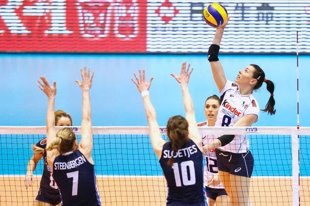 Alessia Gennari (ITA), MAY 20, 2016 - Volleyball : Women s Volleyball World Final Qualification for the Rio de Janeiro Olympics 2016 match between Netherlands 3-0 Italy at Tokyo Metropolitan Gymnasium, Tokyo, Japan. Noxthirdxpartyxsales  (ipha022052)