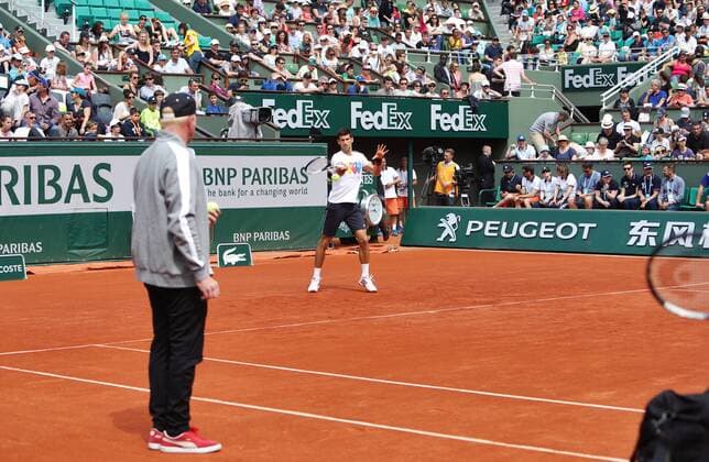 TENNIS - ATP Tennis Herren French Open 2016 PARIS,FRANCE,21.MAY.16 - TENNIS - ATP World Tour, Roland Garros, French Open, Grand Slam, training. Image shows Boris Becker and Novak Djokovic (SRB). GEPAxpictures xMatthiasxHauer