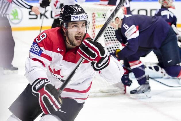 Eishockey, WM Halbfinale, USA - Kanada 160521 Kanadas Derick Brassard jubelt nach dem 3-3 - Eishockey, WM Halbfinale, Nationalteam Kanada vs USA 21.05.2016 in Moskau.  Copyright: LUDVIGxTHUNMAN BB160521LT092