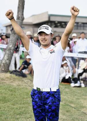 S. Korea s Cho wins Kansai Open Championship golf South Korea s Cho Byung Min celebrates after his victory in the Kansai Open Golf Championship at Hashimoto Country Club in Hashimoto, Wakayama Prefecture, on May 22, 2016. The 26-year-old Cho became yet another first time winner on the Japan golf tour with his one shot victory over Japan s Tomohiro Kondo and Australia s Scott Strange. 