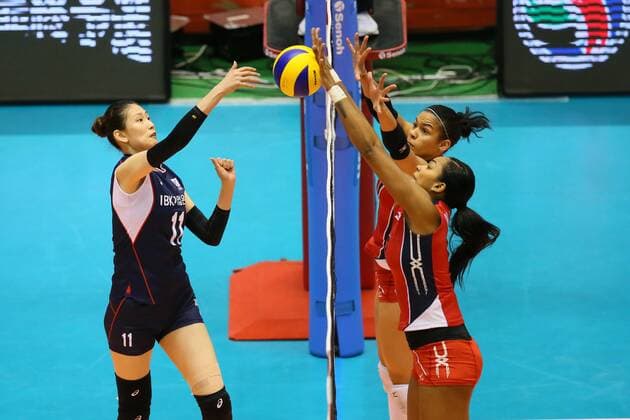 Volleyball, Damen Olympia Quali, Südkorea - Dominikanische Republik Kim Suji (KOR), MAY 22, 2016 - Volleyball : Women s Volleyball World Final Qualification for the Rio de Janeiro Olympics 2016 match between South Korea 0-3 Dominican Republic at Tokyo Metropolitan Gymnasium, Tokyo, Japan. NOxTHIRDxPARTYxSALES.  (mrva125874)