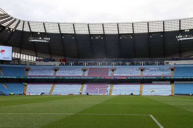 22.05.2016. Etihad Stadium, Manchester, England. International football friendly match, England versus Turkey. Preparations made for the first England home match outside of Wembley since 2007 are made with t-shirts laid out in the shape of a St George Cross. xDavidxBlunsdenx  ActionPlus11740338