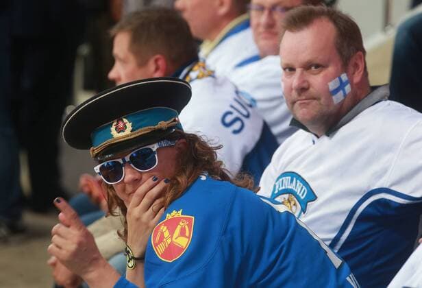 Eishockey, WM Finale, Finnland - Kanada Finland s fans in the 2016 IIHF World Championship WM Weltmeisterschaft final Ice hockey Eishockey match against Canada at VTB Ice Palace in Moscow, Russia, May 22, 2016. The Canadian team won the game 2:0. Sergei Fadeichev TASS  TS0241EE