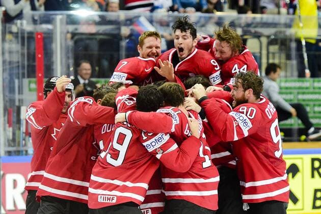 Eishockey, WM, Weltmeister Kanada 160522 Kanadas spelare jublar efter finalen i Ishockey-VM mellan Finland och Kanada den 22 maj 2016 i Moskva.  Copyright: LUDVIGxTHUNMAN BB160522LT103