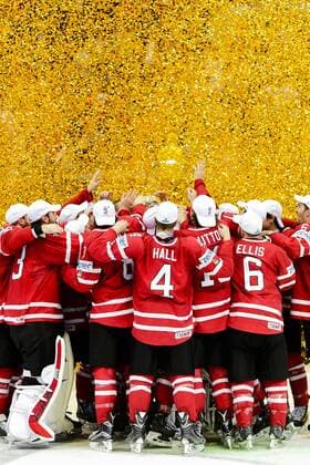Eishockey, WM, Weltmeister Kanada 160522 Kanadas spelare jublar efter finalen i Ishockey-VM mellan Finland och Kanada den 22 maj 2016 i Moskva.  Copyright: LUDVIGxTHUNMAN BB160522LT104