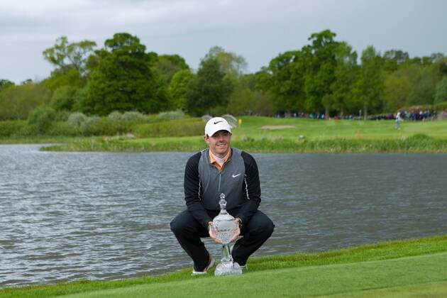 Golf, Rory McIlroy gewinnt die Dubai Duty Free Irish Open in County Kildare 22.05.2016. The K Club, Straffan, Co. Kildare, Ireland. Dubai Duty Free Irish Open Golf Championship Round 4. The winner of the Dubai Duty Free Irish Open Golf Championship Rory Mcilroy poses with his trophy on the 18th green. xPeterxFitzpatrickx  ActionPlus11740444