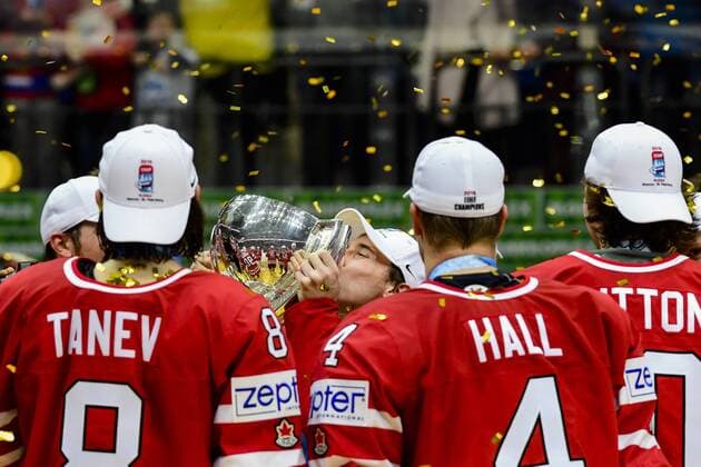 Eishockey, WM, Weltmeister Kanada 160522 Kanadas spelare jublar efter finalen i Ishockey-VM mellan Finland och Kanada den 22 maj 2016 i Moskva.  Copyright: LUDVIGxTHUNMAN BB160522LT142