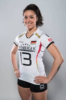 20.05.2016, Olympiastuetzpunkt, Heidelberg Volleyball, Fotoshooting Nationalmannschaft Frauen Lisa Izquierdo ( 13 GER)