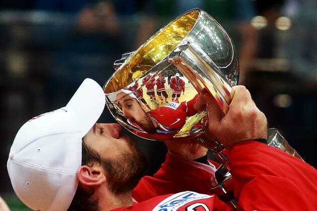 Canada s Brad Marchand with a trophy at an awards ceremony following the 2016 IIHF World Championship WM Weltmeisterschaft final Ice hockey Eishockey match against Finland at VTB Ice Palace in Moscow, Russia, May 22, 2016. The Canadian team won the game 2:0. Sergei Fadeichev TASS  TS02422B