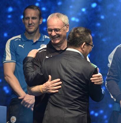 May 18, 2016 - Bangkok, Thailand - This picture taken on May 18, 2019 shows Leicester s owner Vichai Srivaddhanaprabha embraces Leicester s coach Claudio Ranieri during the press conference PK Pressekonferenz at King Power in Bangkok, Thailand. Leicester City Trophy Tour in Thailand  - ZUMAn230